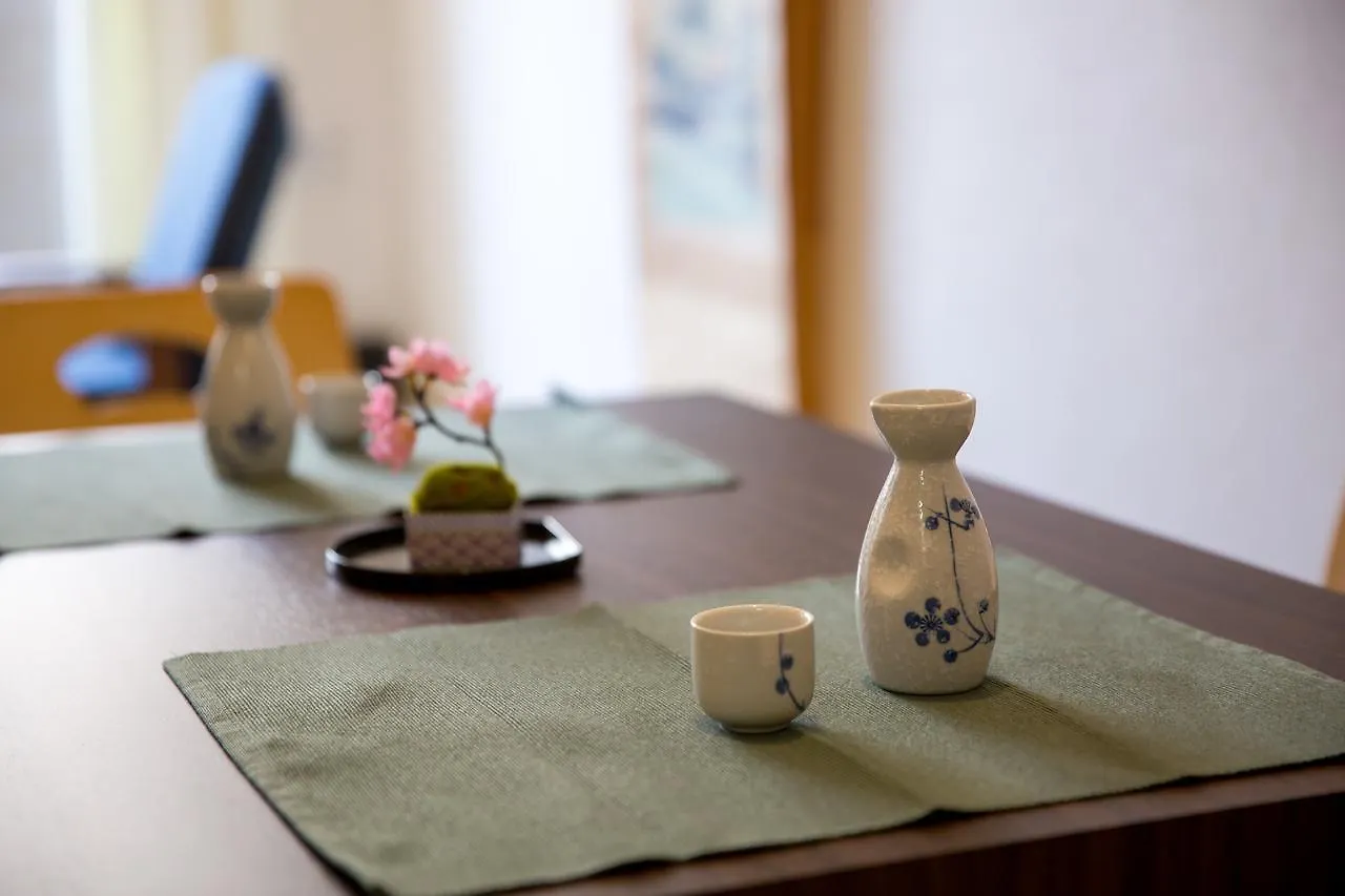 Serenite Nihonbashi Hotel Osaka 0*,